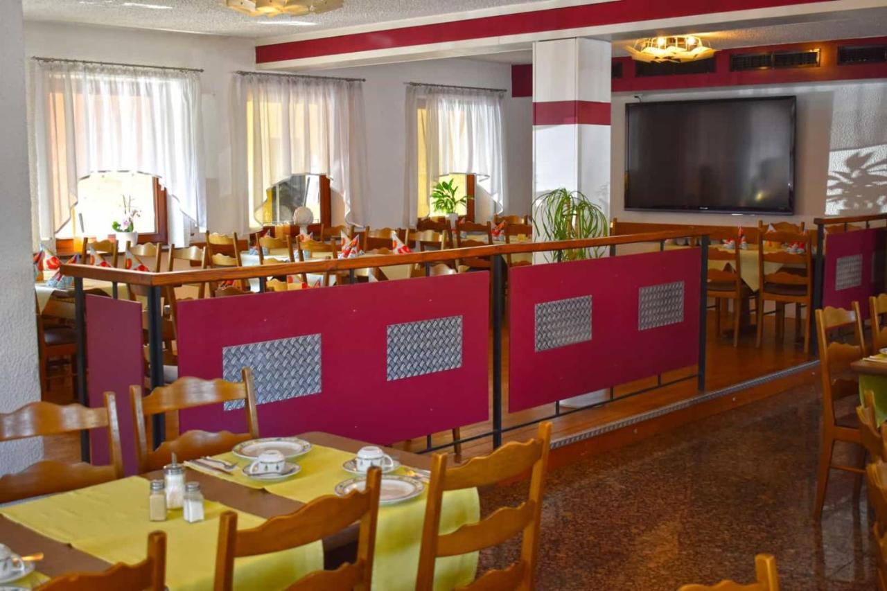 Hotel Und Restaurant Nehrener Hof Exteriér fotografie