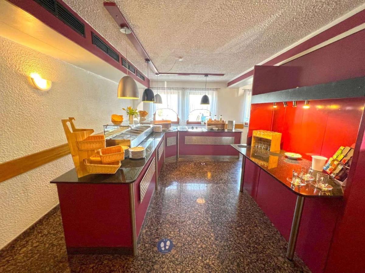 Hotel Und Restaurant Nehrener Hof Exteriér fotografie