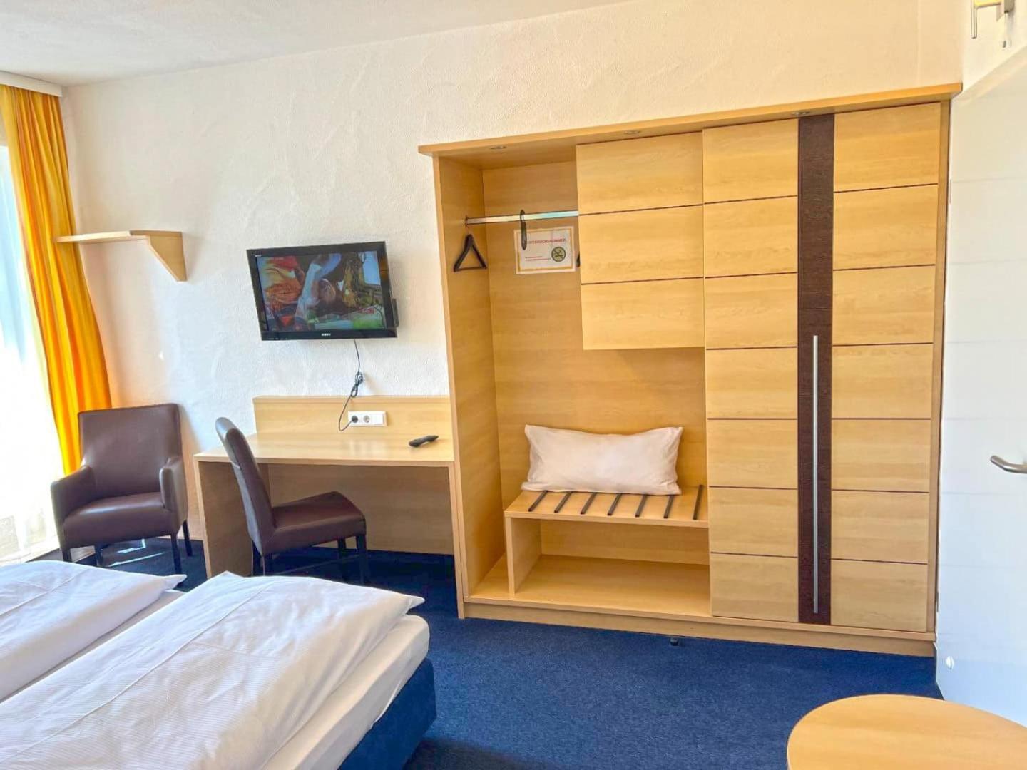 Hotel Und Restaurant Nehrener Hof Pokoj fotografie